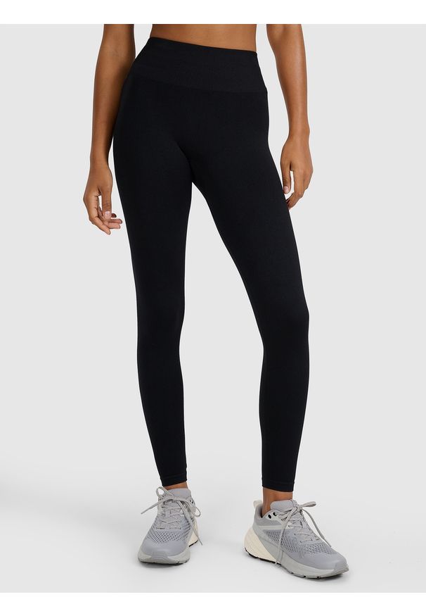 4f - 4F Legginsy treningowe bezszwowe damskie - czarne XS/S. Stan: podwyższony. Kolor: czarny. Materiał: materiał, elastan, syntetyk, dzianina, włókno. Wzór: ze splotem, gładki. Sport: fitness