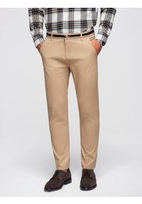 Ombre Clothing - Męskie spodnie chino z ozdobną taśmą w pasie SLIM FIT – piaskowe V5 - Rozmiar: XL. Okazja: na co dzień. Materiał: bawełna, elastan. Styl: casual