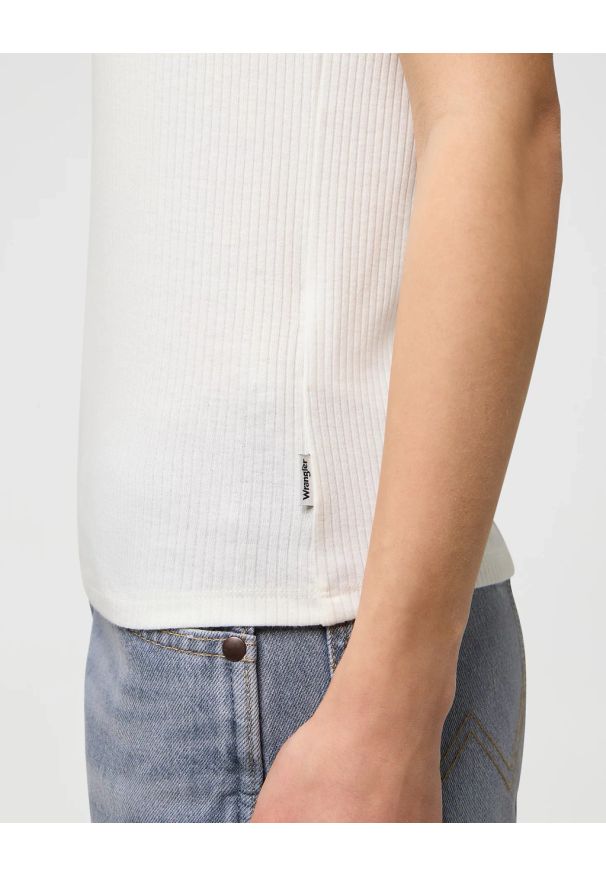 Wrangler - DAMSKA KOSZULKA WRANGLER FEMME KNIT HENLEY WORN WHITE 112370743. Typ kołnierza: typu henley