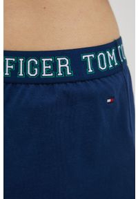 TOMMY HILFIGER - Tommy Hilfiger komplet piżamowy kolor granatowy bawełniana. Kolor: niebieski. Materiał: bawełna. Długość: krótkie