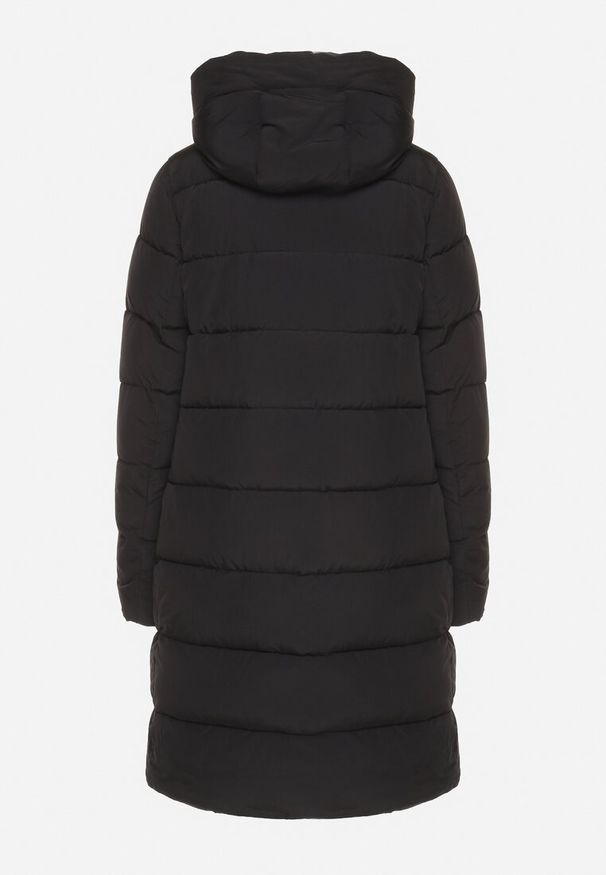 Born2be - Czarna Pikowana Kurtka z Kapturem i Wysokim Kołnierzem Avalentura. Okazja: na spacer, na co dzień. Typ kołnierza: kaptur. Kolor: czarny. Materiał: jeans. Sezon: zima. Styl: casual, klasyczny