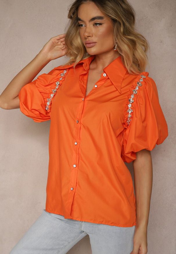 Renee - Pomarańczowa Koszula Klymamene. Typ kołnierza: kolnierz wykładany. Kolor: pomarańczowy. Materiał: materiał, jeans, tkanina. Długość: krótkie. Wzór: gładki, jednolity