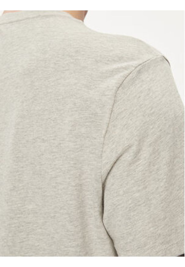 GAP - Gap T-Shirt 471777-06 Szary Regular Fit. Kolor: szary. Materiał: bawełna