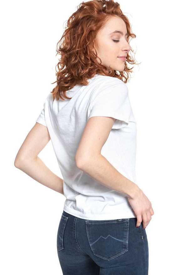 Lee - LEE T SHIRT DAMSKI LOGO T WHITE L40FEP12 112108538. Okazja: na randkę. Materiał: dresówka, bawełna, jeans. Długość rękawa: krótki rękaw. Długość: krótkie. Wzór: nadruk, kolorowy. Styl: klasyczny
