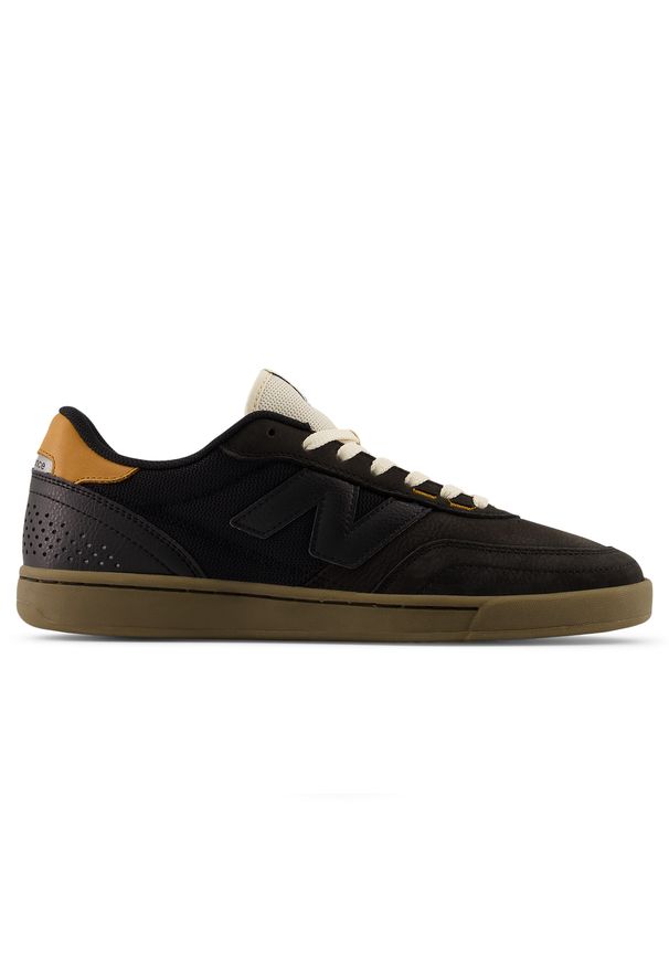 Buty męskie New Balance Numeric NM440JS2 – czarne. Kolor: czarny. Materiał: dresówka, guma, syntetyk, materiał, skóra. Szerokość cholewki: normalna. Sport: skateboard