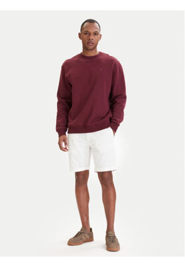 Tommy Jeans Szorty materiałowe Scanton DM0DM22852 Écru Slim Fit. Kolor: kremowy. Materiał: bawełna