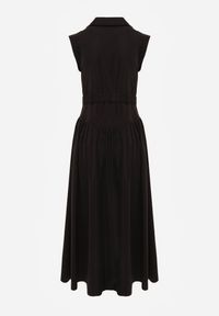 Renee - Czarna Sukienka Koszulowa Bez Rękawów z Paskiem i Metaliczną Klamrą Thespiphia. Okazja: na co dzień. Kolor: czarny. Długość rękawa: bez rękawów. Typ sukienki: koszulowe. Styl: casual, elegancki #4