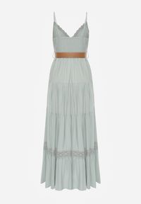 Renee - Miętowa Sukienka z Paskiem Asoonice. Typ kołnierza: dekolt kopertowy. Kolor: miętowy. Wzór: aplikacja, gładki. Typ sukienki: kopertowe. Materiał: koronka. Długość rękawa: na ramiączkach. Sezon: lato. Styl: boho. Długość: maxi #7