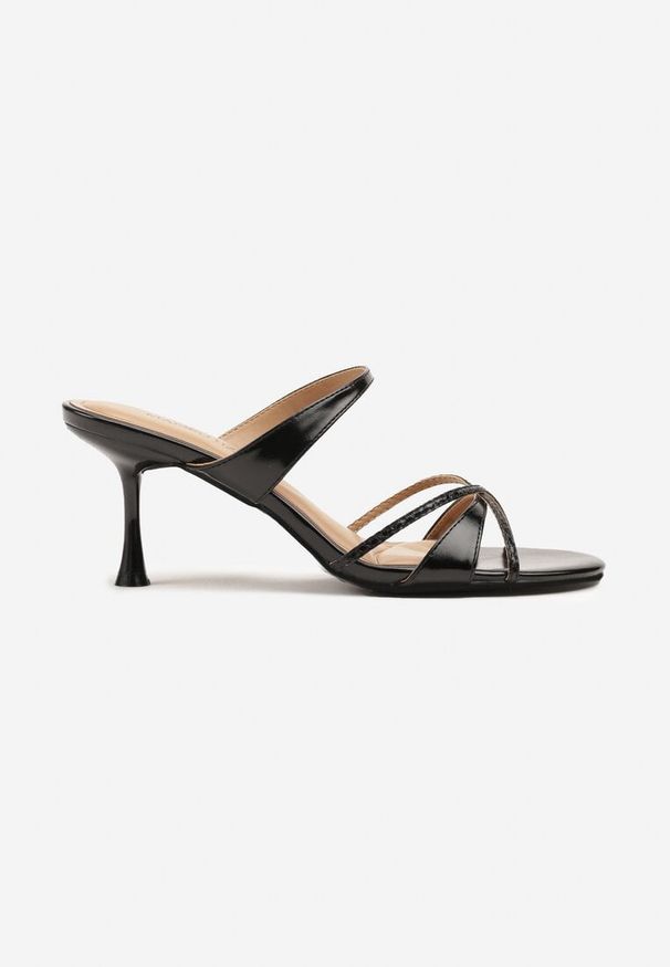 Born2be - Czarne Klapki na Szpilce z Geometrycznymi Paskami Pillira. Okazja: na co dzień. Kolor: czarny. Materiał: jeans. Wzór: geometria. Sezon: lato. Obcas: na szpilce. Styl: glamour, elegancki, casual