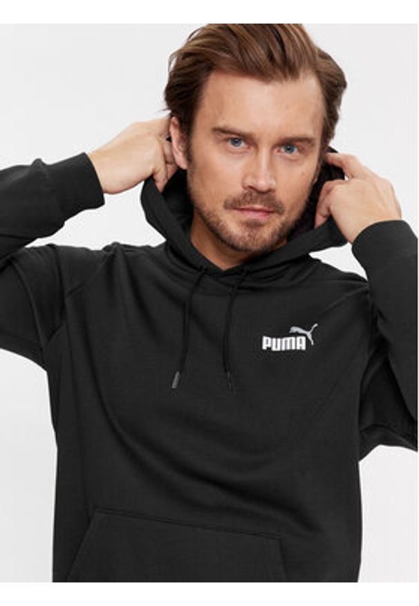 Puma Bluza Ess+ 2 Col Small Logo 674471 Czarny Regular Fit. Kolor: czarny. Materiał: bawełna