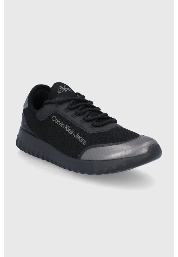 Calvin Klein Jeans Buty kolor czarny. Nosek buta: okrągły. Zapięcie: sznurówki. Kolor: czarny. Materiał: bawełna