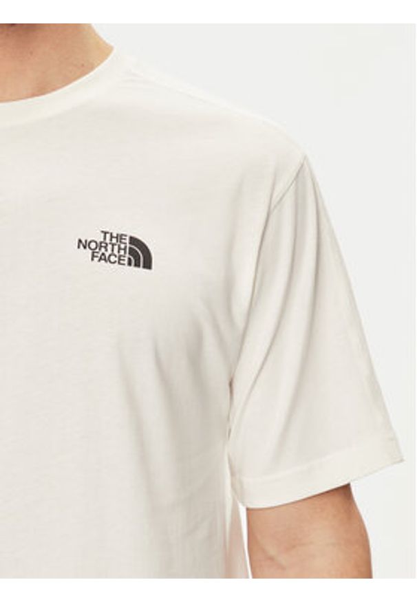 The North Face T-Shirt NF0A880R Écru Regular Fit. Materiał: bawełna