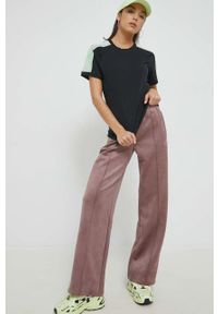 adidas Originals spodnie dresowe damskie kolor fioletowy z aplikacją. Stan: podwyższony. Kolor: fioletowy. Materiał: dresówka. Wzór: aplikacja #4