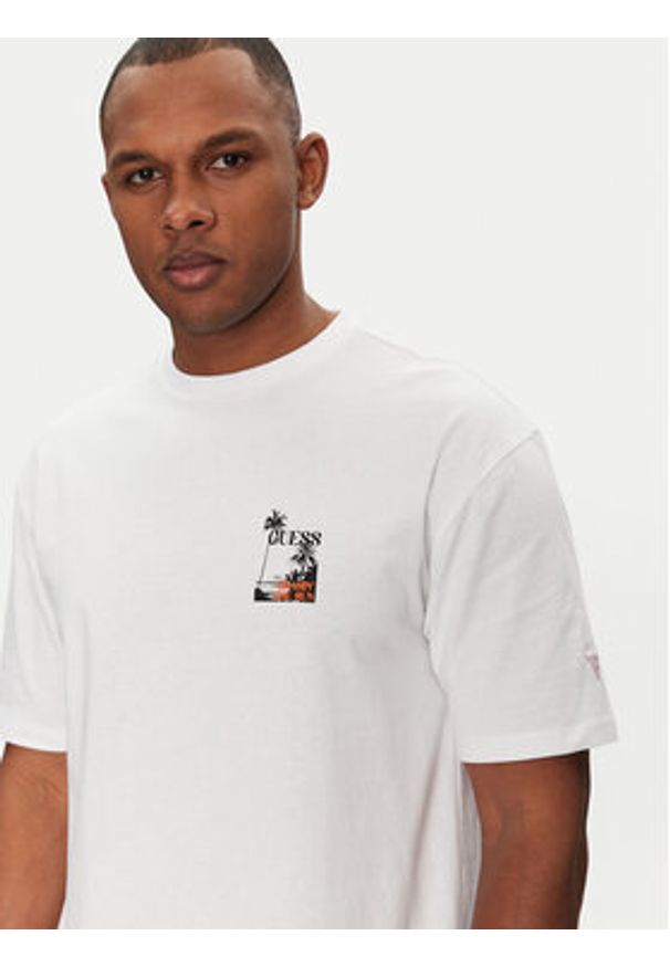 Guess T-Shirt F5GI10 I3Z14 Biały Oversize. Kolor: biały. Materiał: bawełna
