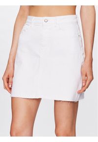 Guess Spódnica jeansowa Swani W3GD44 D2G63 Biały Regular Fit. Kolor: biały. Materiał: jeans, bawełna