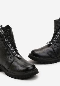 Born2be - Czarne Ocieplane Botki za Kostkę z Tasiemkami Aelithriel. Okazja: na co dzień. Wysokość cholewki: za kostkę. Kolor: czarny. Sezon: zima. Styl: casual #3