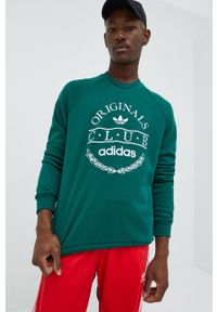 adidas Originals bluza bawełniana męska kolor zielony z aplikacją. Kolor: zielony. Materiał: bawełna. Długość rękawa: raglanowy rękaw. Wzór: aplikacja