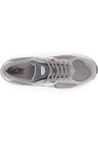 Buty unisex New Balance M2002RST – szare. Kolor: szary. Materiał: skóra, syntetyk, materiał, guma. Szerokość cholewki: normalna. Sport: turystyka piesza #2