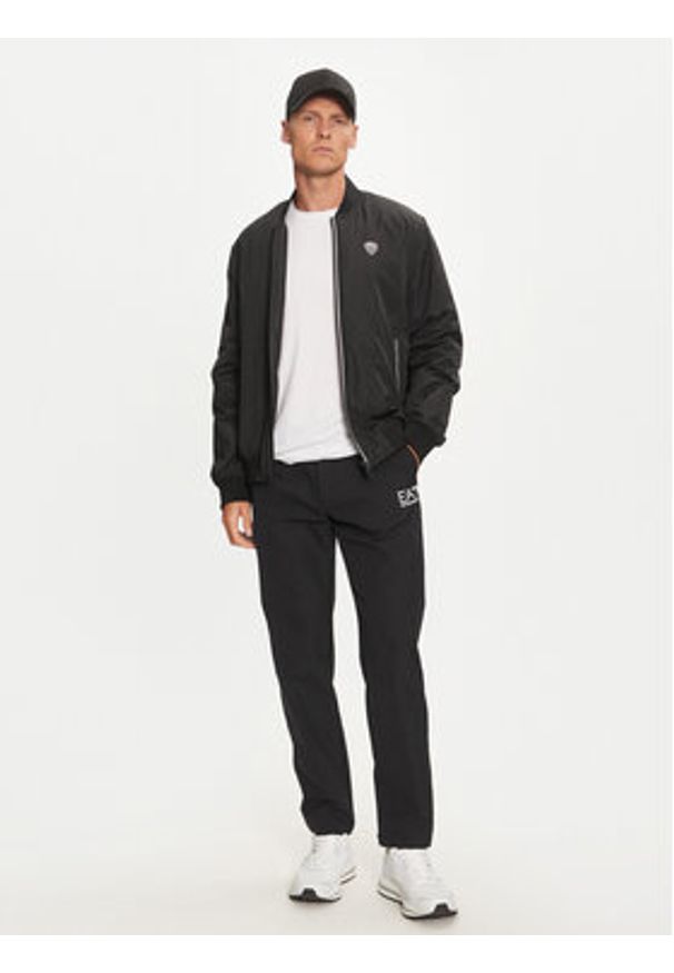 EA7 Emporio Armani Kurtka bomber 8NPB12 PN7LZ 1200 Czarny Regular Fit. Kolor: czarny. Materiał: syntetyk