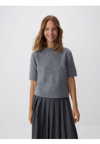 Reserved - Sweter z krótkimi rękawami - szary. Kolor: szary. Materiał: dzianina, wełna. Długość rękawa: krótki rękaw. Długość: krótkie #1