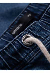 Ombre Clothing - Męskie szorty z gumką w pasie i efektem sprania – niebieskie V2 - Rozmiar: L. Okazja: na co dzień. Kolor: niebieski. Materiał: skóra, denim, materiał, bawełna, elastan. Sezon: lato. Styl: casual, elegancki #7