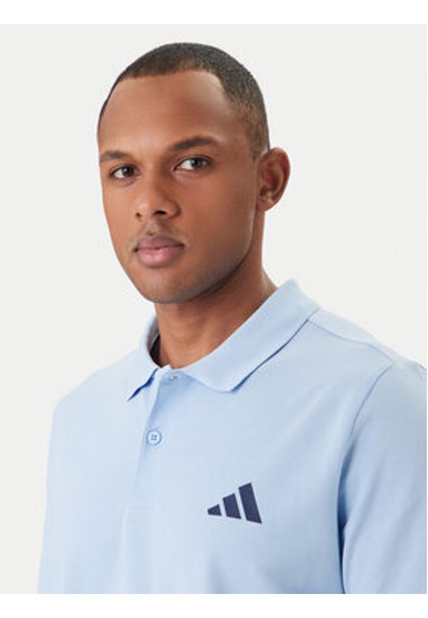 Adidas - adidas Polo Small Logo Pique KS5530 Błękitny Regular Fit. Typ kołnierza: polo. Kolor: niebieski. Materiał: bawełna