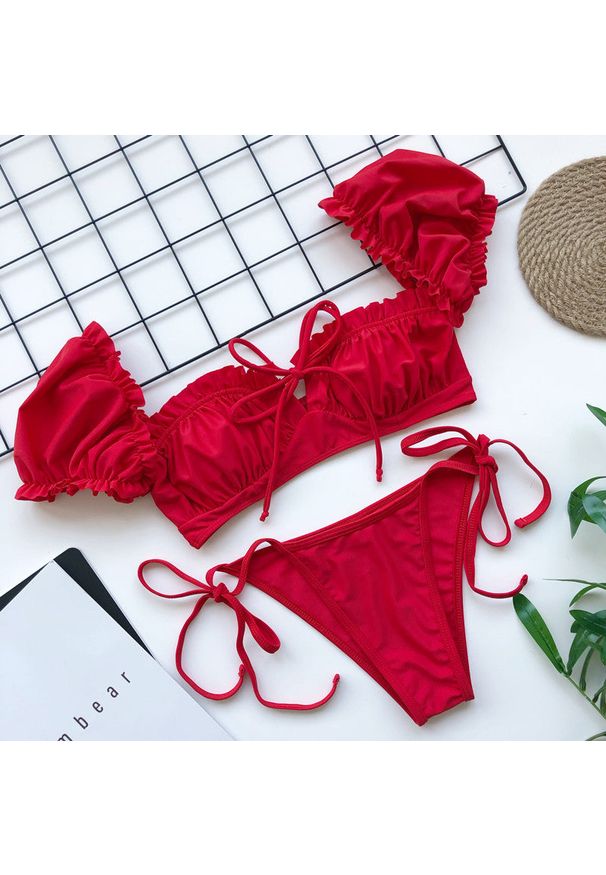 Intica - Bikini z rękawkiem na lato z trwałego materiału Saskia. Kolor: czerwony. Materiał: materiał