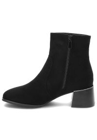 BESTELLE - Czarne Botki Bestelle Eleganckie Buty Damskie. Okazja: do pracy, na co dzień, na spotkanie biznesowe. Kolor: czarny. Materiał: futro, jeans, materiał, syntetyk. Obcas: na obcasie. Styl: elegancki. Wysokość obcasa: średni #8