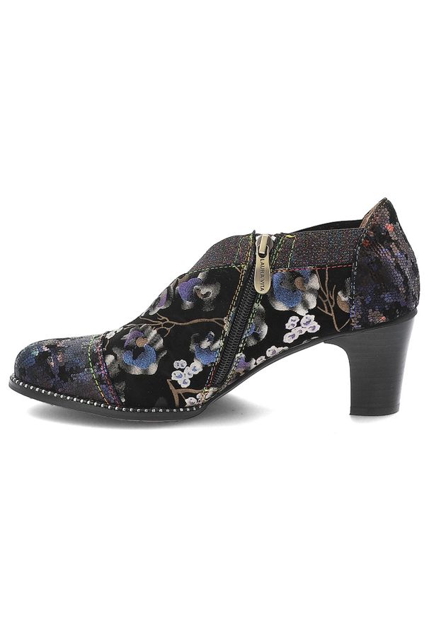 Niebieskie Półbuty Laura Vita Eleganckie Obuwie Damskie Premium. Okazja: na co dzień. Kolor: niebieski. Wzór: kwiaty. Obcas: na obcasie. Styl: elegancki. Wysokość obcasa: średni