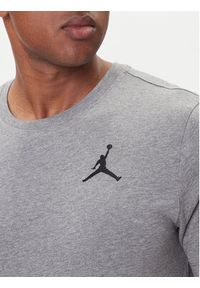 Nike T-Shirt DC7485 091 Szary Regular Fit. Kolor: szary. Materiał: bawełna #3