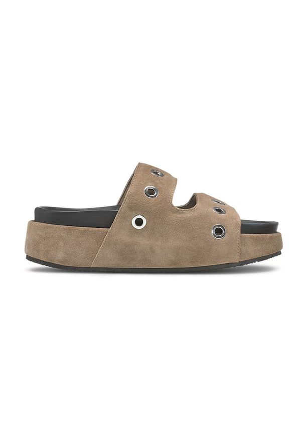 Inuikii SUEDE STUDS Klapki damskie. Okazja: na co dzień. Kolor: brązowy. Materiał: zamsz, skóra. Wzór: aplikacja. Obcas: na platformie. Styl: casual, rockowy, elegancki