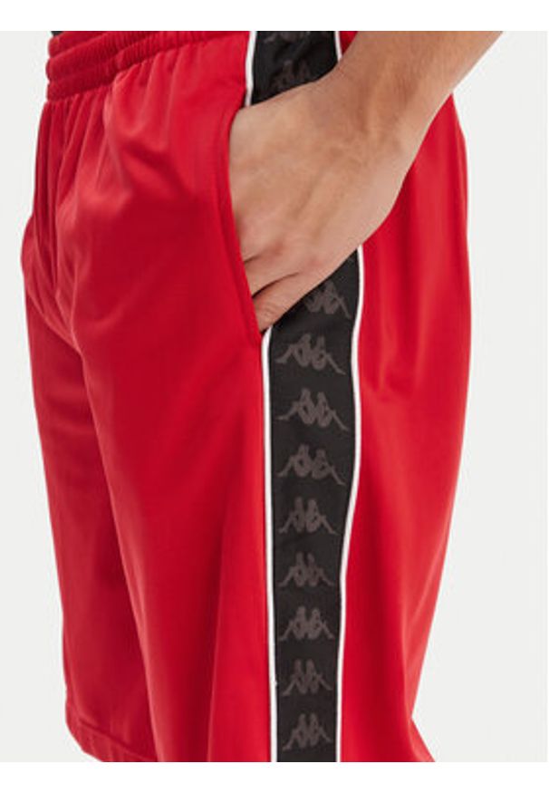 Kappa Szorty sportowe Banda Treadwellz 304KQ20 Czerwony Regular Fit. Kolor: czerwony. Materiał: syntetyk. Styl: sportowy