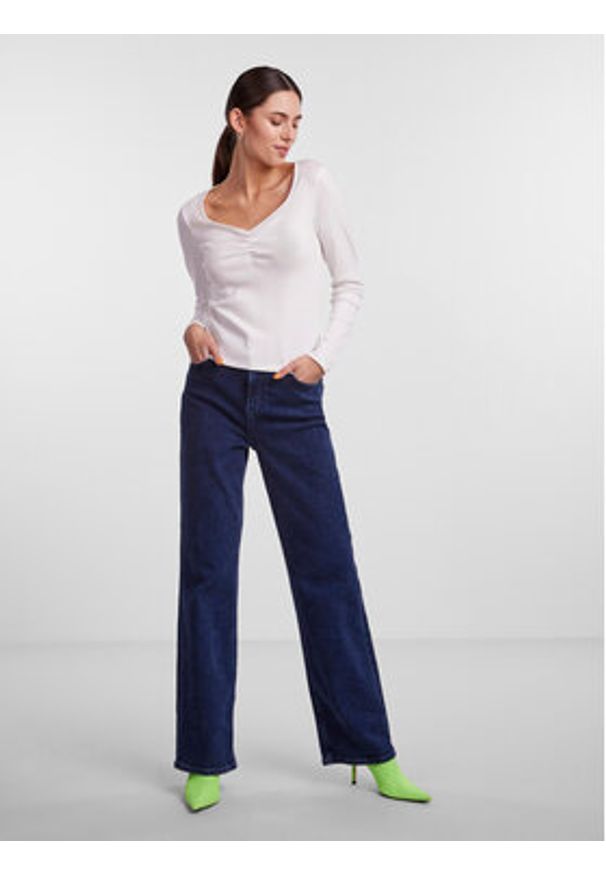 Pieces Bluzka 17135564 Biały Slim Fit. Kolor: biały. Materiał: bawełna