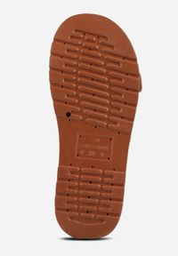 Born2be - Brązowe Klapki na Grubej Podeszwie z Dwoma Klamrami Xenienne. Okazja: na co dzień. Kolor: brązowy. Materiał: jeans. Wzór: ażurowy. Styl: casual, klasyczny #2