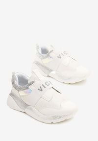 Born2be - Białe Sneakersy Unflinchingly. Zapięcie: bez zapięcia. Kolor: biały. Materiał: materiał. Wzór: napisy #6