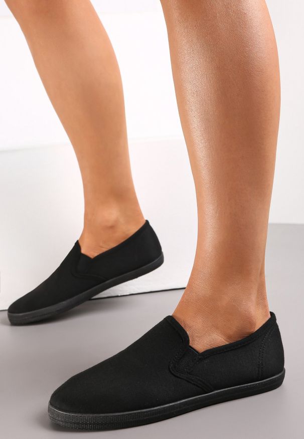 Born2be - Czarne Tenisówki Materiałowe na Płaskiej Podeszwie Ediany. Kolor: czarny. Materiał: materiał. Obcas: na płaskiej podeszwie