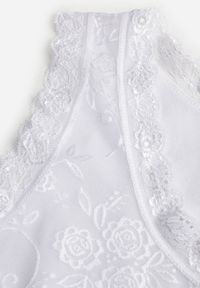 Renee - Biały Top z Bawełny Ozdobiony u Góry Koronką Berice. Kolor: biały. Materiał: bawełna, koronka. Wzór: aplikacja, koronka #3