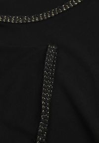 Renee - Czarny Gładki T-shirt Bawełniany z Ozdobnymi Lamówkami z Warkoczowego Splotu Thalia. Kolor: czarny. Materiał: bawełna. Wzór: gładki, ze splotem #2