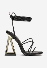 Born2be - Czarne Wiązane Sandały na Metalicznym Stożkowym Obcasie z Wycięciem Lelin. Nosek buta: otwarty. Kolor: czarny. Obcas: na obcasie. Wysokość obcasa: średni #3