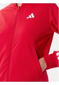 Adidas - adidas Dres Essentials 3-Stripes JD2684 Czerwony Regular Fit. Kolor: czerwony. Materiał: syntetyk #5