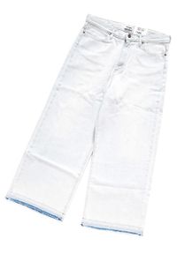 Wrangler - SPODNIE WRANGLER DAMSKIE CULOTTE ARUBA W215GP12A. Kolor: biały. Materiał: jeans