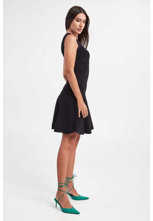 Pinko - Sukienka Rose PINKO. Materiał: dzianina. Wzór: haft