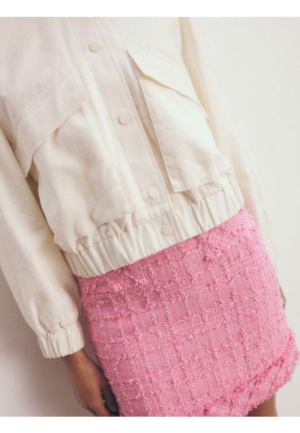 Reserved - Tweedowa spódnica mini - fioletowy. Kolor: fioletowy. Materiał: tkanina