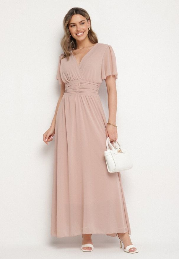 Born2be - Ciemnoróżowa Kopertowa Sukienka Maxi z Gumką w Pasie Narlin. Okazja: na studniówkę, na ślub cywilny, na wesele. Typ kołnierza: dekolt w serek. Kolor: różowy. Typ sukienki: kopertowe. Styl: klasyczny. Długość: maxi