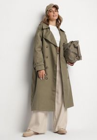 Born2be - Zielony Dwurzędowy Płaszcz Trencz o Oversizowym Kroju z Paskiem Inathara. Okazja: na spacer, na co dzień, do pracy. Kolor: zielony. Materiał: jeans. Wzór: aplikacja. Styl: casual, klasyczny #6