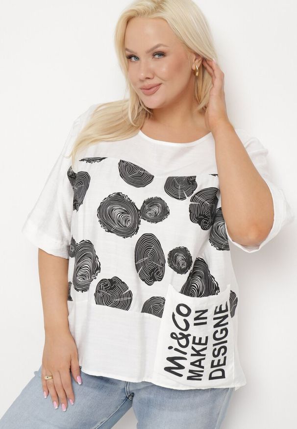 Born2be - Biały Bawełniany T-shirt z Nadrukiem i Kieszonką Lovelina. Kolor: biały. Materiał: bawełna. Wzór: nadruk. Styl: klasyczny, elegancki