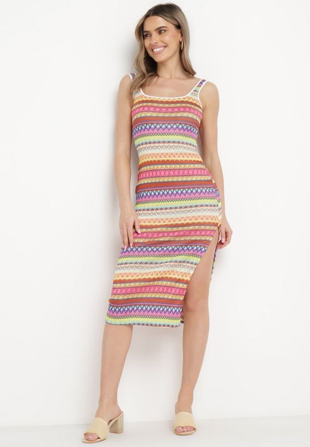Born2be - Różowo-Pomarańczowa Dopasowana Sukienka Midi na Ramiączkach z Elastycznej Dzianiny Dempnia. Kolor: różowy. Materiał: dzianina. Długość rękawa: na ramiączkach. Długość: midi