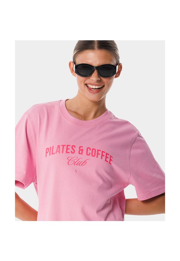 Bawełniany T-shirt z nadrukiem uniseks Carpatree. Kolor: różowy. Materiał: bawełna. Wzór: nadruk. Sport: fitness