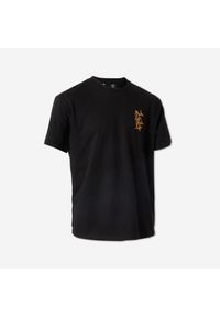 Decathlon - T-shirt z krótkimi rękawami na deskorolkę TS500 czarny we współpracy z MLSL. Kolor: czarny, pomarańczowy, wielokolorowy. Materiał: tkanina, prążkowany, materiał, bawełna, elastan. Długość rękawa: krótki rękaw. Długość: krótkie. Sport: skateboard