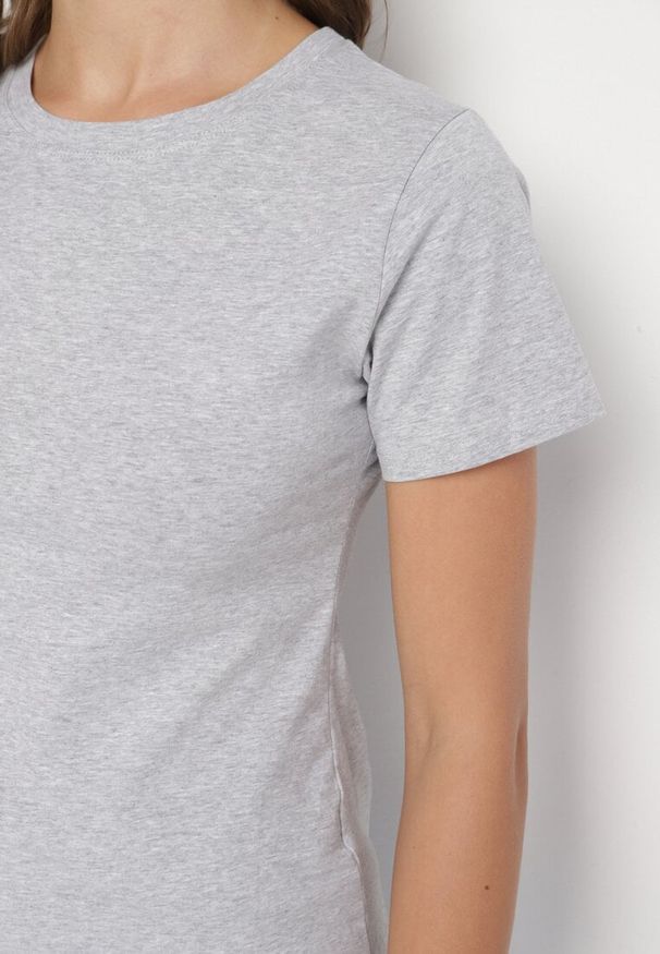 Born2be - Szary Klasyczny T-shirt z Bawełny Lorali. Okazja: na co dzień, na spacer. Kolor: szary. Materiał: bawełna. Wzór: gładki. Styl: klasyczny
